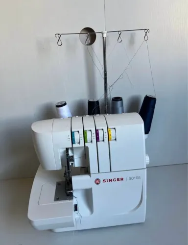 Máquina de Costura Nova