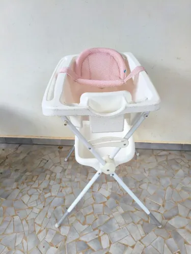 Banheira com suporte e rede proteção da Buba