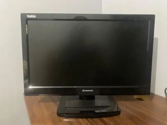 LENOVO - Monitor 19.5" Thinkvision E2002BA - LED - VGA e DVI - Resolução HD 1600 x 900 -