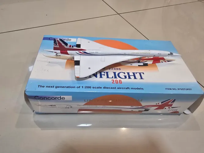 Miniatura Concorde InFlight 200   1/200 RAF Royal Air Force Aerospatiale/BAE