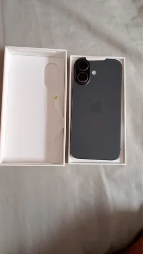 iPhone 17