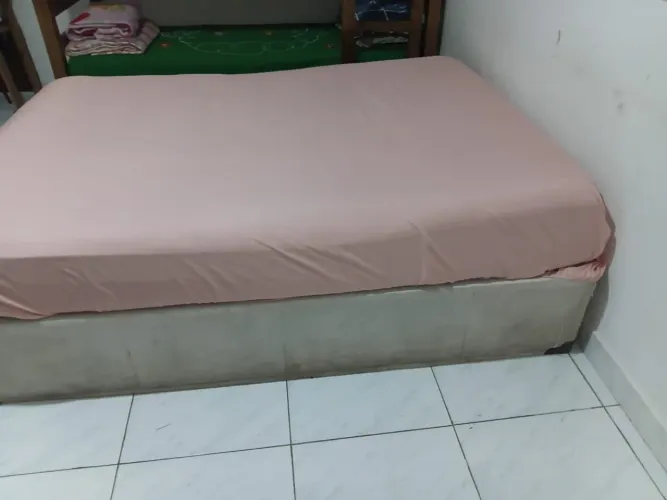 Cama box casal,colchão de mola
