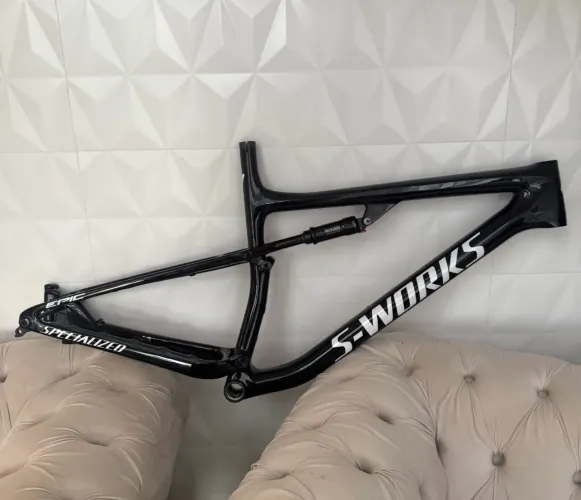 Quadro Sworks Epic 2024 tam XL