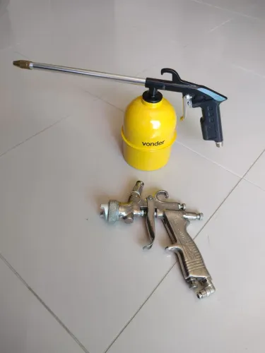 Vendo uma pistola de pintura e um pulverizador marca vonder, industrial.