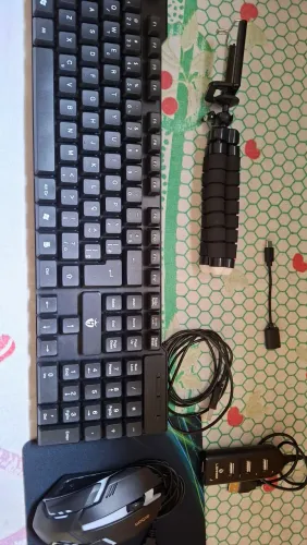 Kit moblador, contém meuse padrão, pause teclado 100%, mini triper, hub USB 2.0.