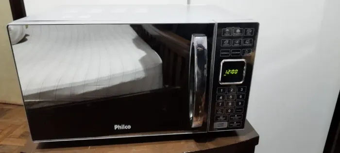 Microondas Philco 25 litros espelhado mod.PME25