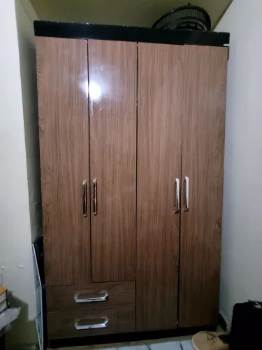 Guarda-roupa solteiro