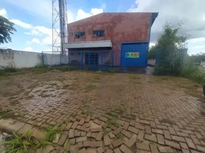 Alugo Galpão 240m² em Frente a Rodoviária de Palmas