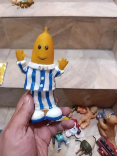 Boneco banana de pijama
