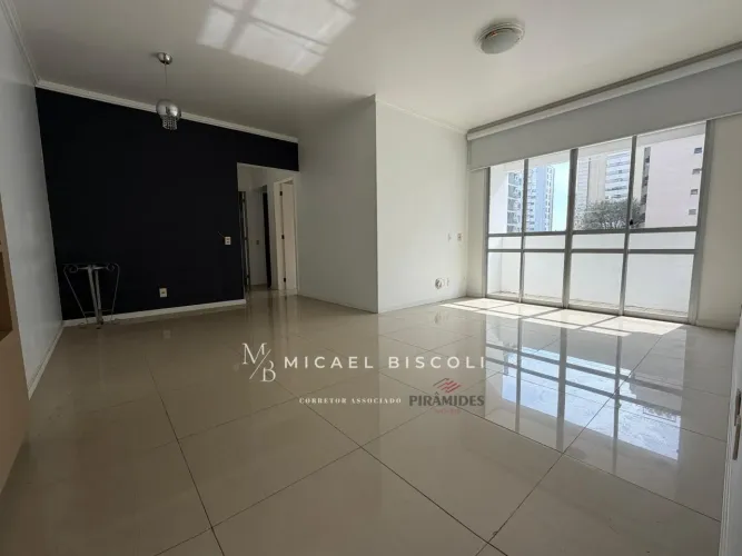 Apartamento à venda próximo ao Hippo no centro de Florianópolis
