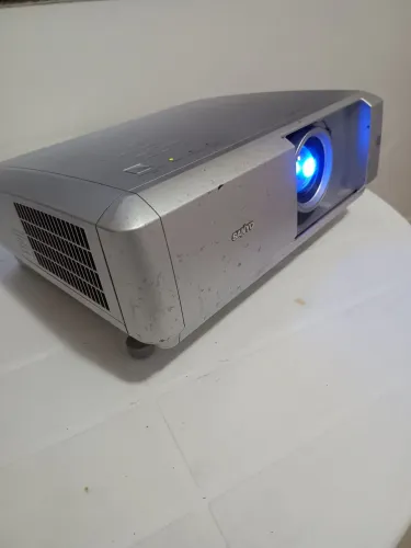 Projetor de Vídeo Sanyo