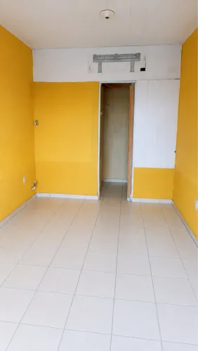Alugo loja próximo ao centro de Maricá