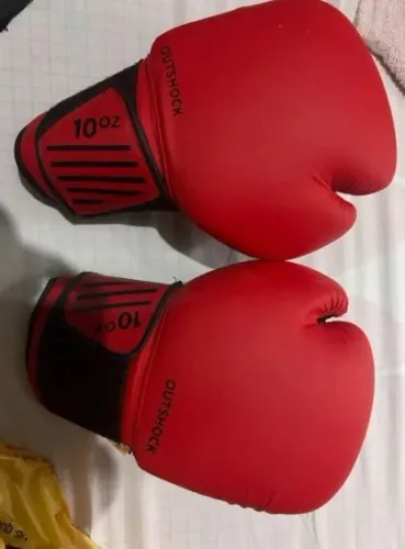 Luva de boxe Outshock nunca usada Tamanho 10 oz