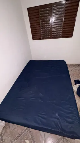 Vendo cama box casal 