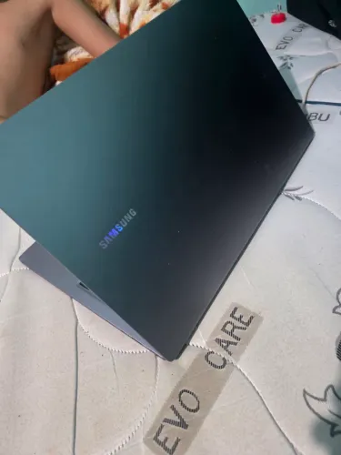 Samsung galaxy book 3 u300