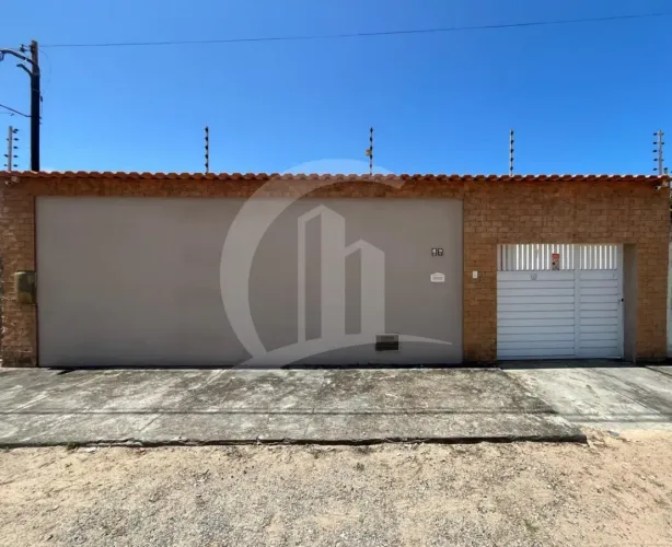 Casa residencial semi-mobiliada com 350m² disponível no Bairro Robalo