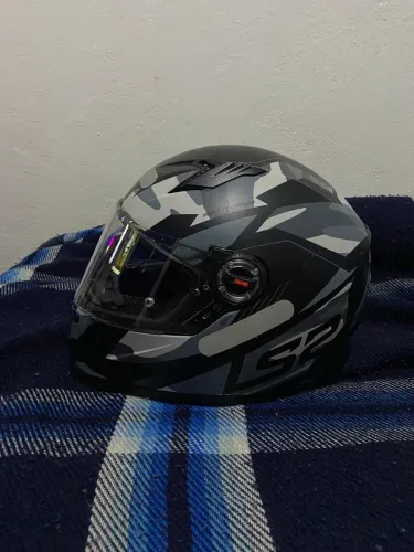 Capacete LS2 - Com manual e viseira preta original de brinde!