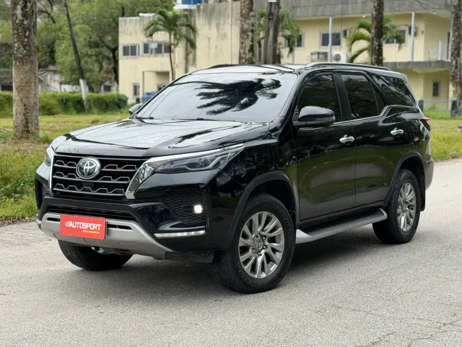 Toyota Hilux SW4 SRX 4X4 2.8 TDI 16V Dies. Aut. 2021