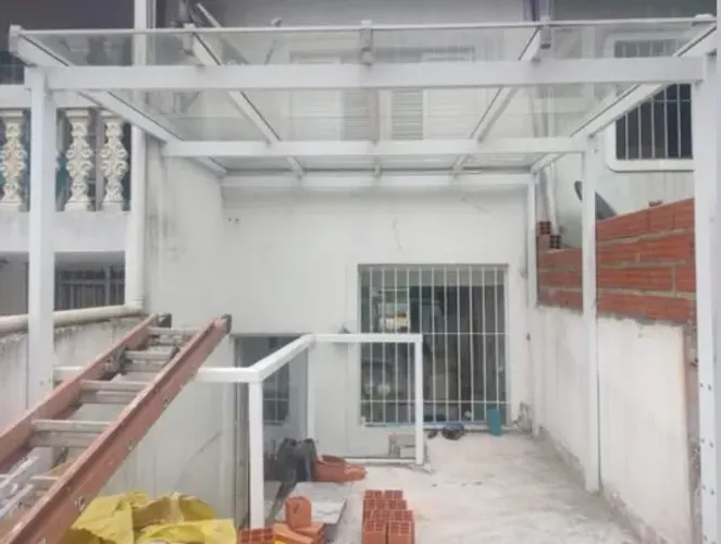 Cobertura de vidro para área externa