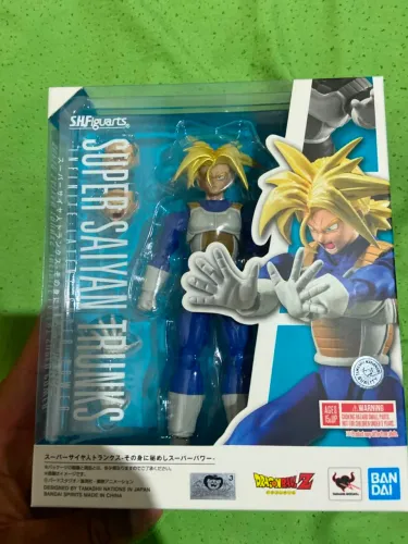 Boneco Dragon Ball Z_ Trunks super_sh figuarts