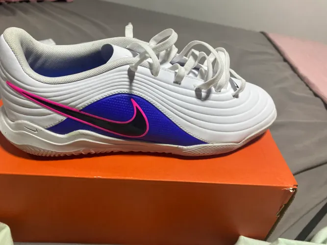 Chuteira Futsal Nike Tiempo Maestro Club