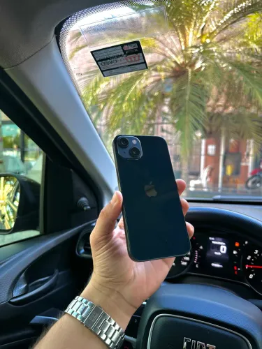 IPhone 13 (impecável).