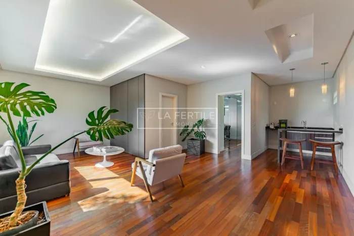 Casa, 230M², Aluguel de R$ 20.000,00 + Taxas - Vista Alegre, Curitiba (Pr)