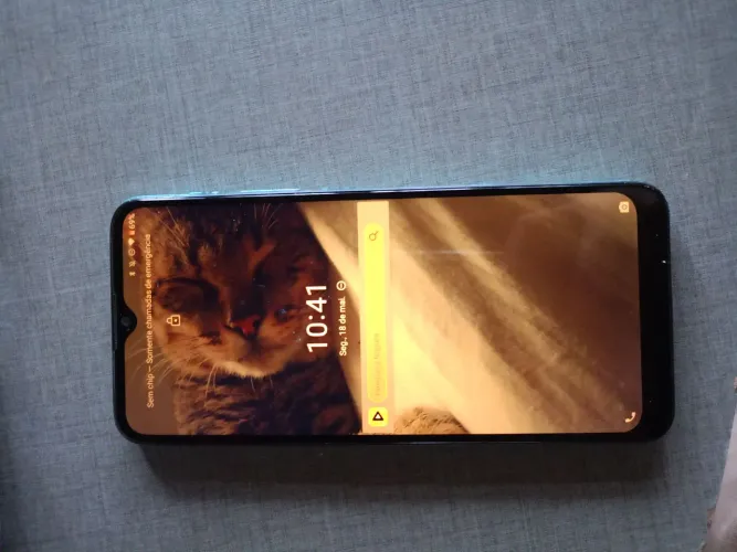 Celular Moto e20 280 reais entrego dependendo do lugar 