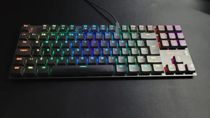 Teclado Mecânico APS TKL Redragon