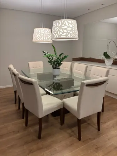 Mesa de jantar 2,20 x 1,20 m com 8 cadeiras - Base em mármore e madeira
