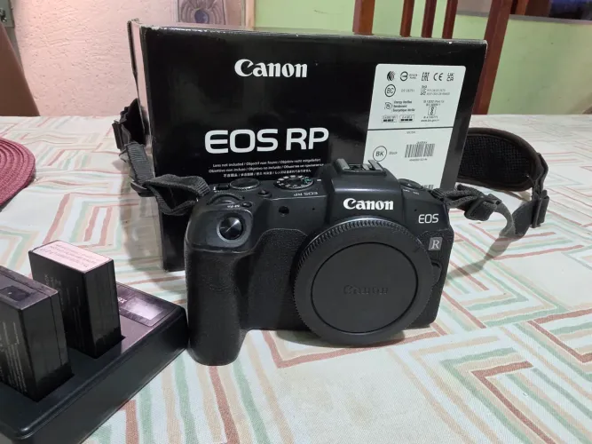 Camera canon RP full frame mirroles
