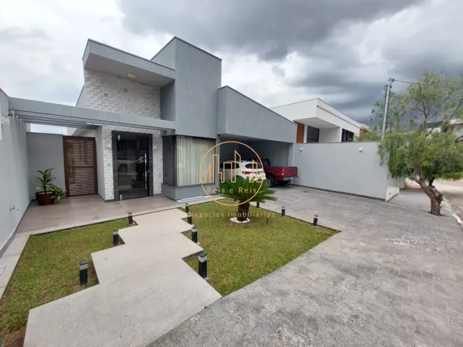 EXCELENTE CASA NO CONDOMINIO ESTÂNCIA SILVEIRA CONTAGEM