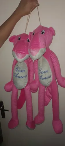 Pelucia pantera cor de rosa 25 reais cada 50 cm