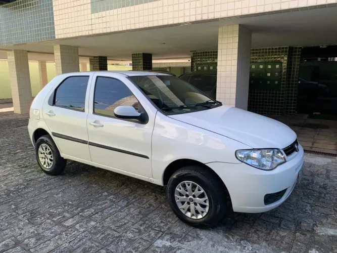 Fiat Palio Celebration 1.0 Fire Flex 8V 4P 2015