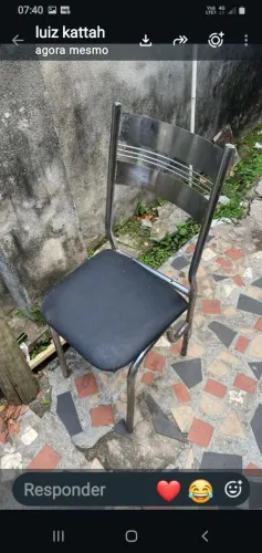 CADEIRA UNICA PRECISA prender o banco e pintura nos pés
