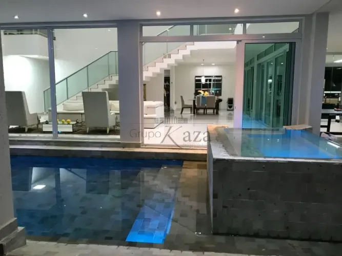 Oportunidade - Casa em Condomínio - Condomínio Chácara Serimbura - 5 Dormitórios - 700m² -