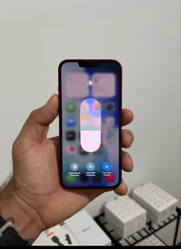 iPhone 13 réd