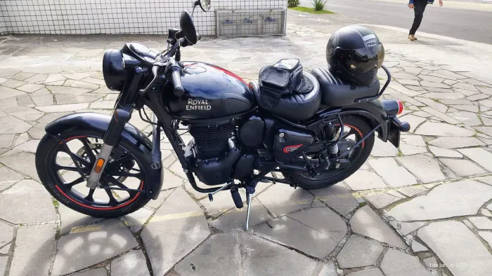 Excelente moto, charme, elegância...