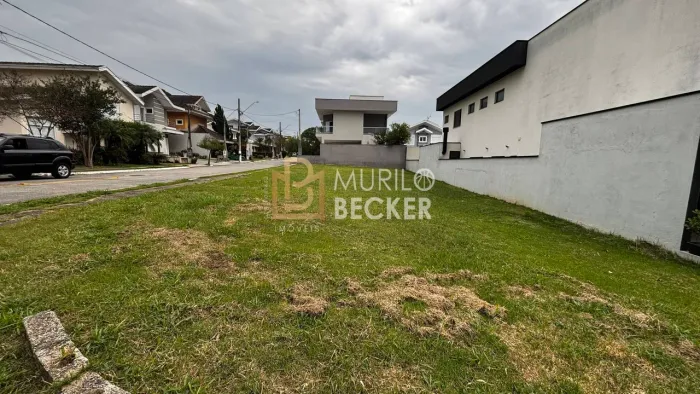 Terreno em condomínio a venda 329m² - Floradas da Serra