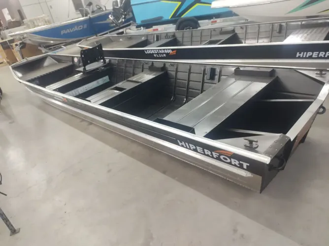 Barcos de alumínio a pronta entrega