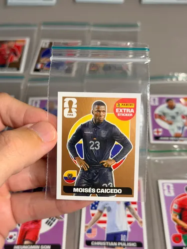 Moisés Caicedo Bronze Legend Extra Sticker