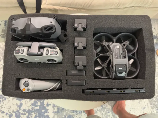 Drone DJI AVATA 1 Fly More Combo
