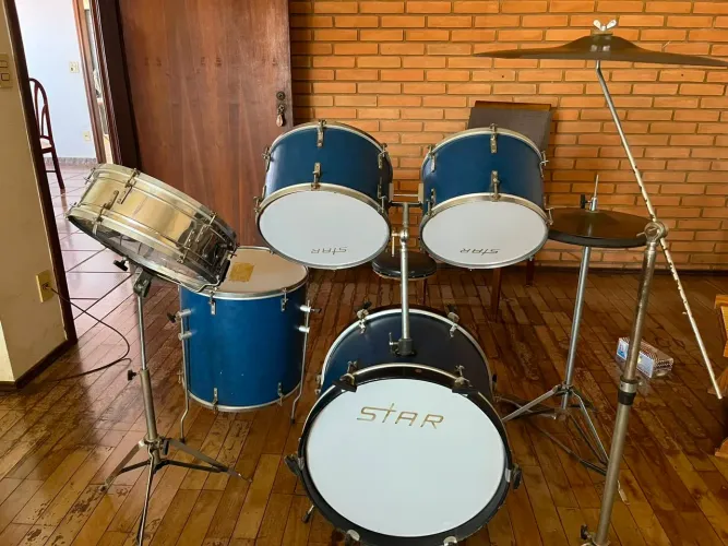 Bateria Acústica Star - Completa - Excelente estado