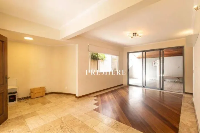 Casa para alugar, 250 m² por R$ 6.082,00/mês - Santa Felicidade - Curitiba/PR