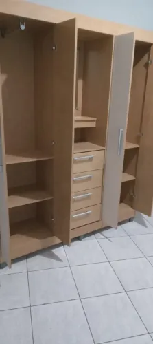Guarda roupa de solteiro