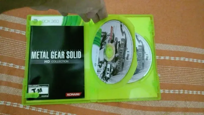 Jogo Metal Gear Solid HD Collection Xbox 360 Original Completo 2 Discos