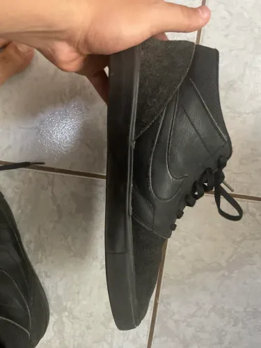Tênis Nike preto Raro e original