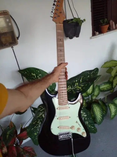 Guitarra e pedaleira