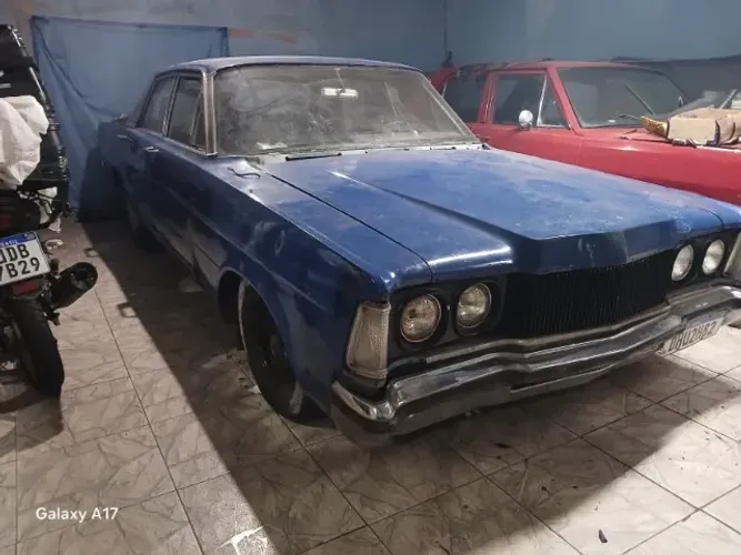 Ford Galaxie 500 4.8 V8 Manual 1976