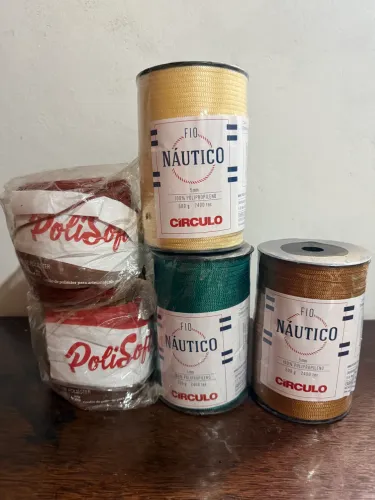 Rolos de Fios para Crochê, Tricô e Artesanato